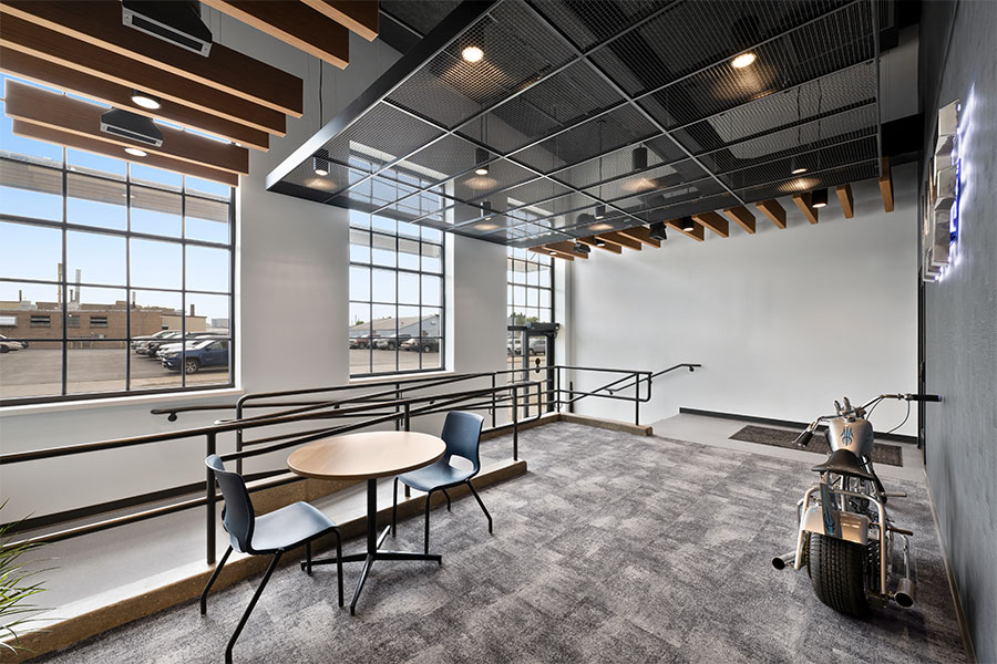 lobby-looking-at-entrance